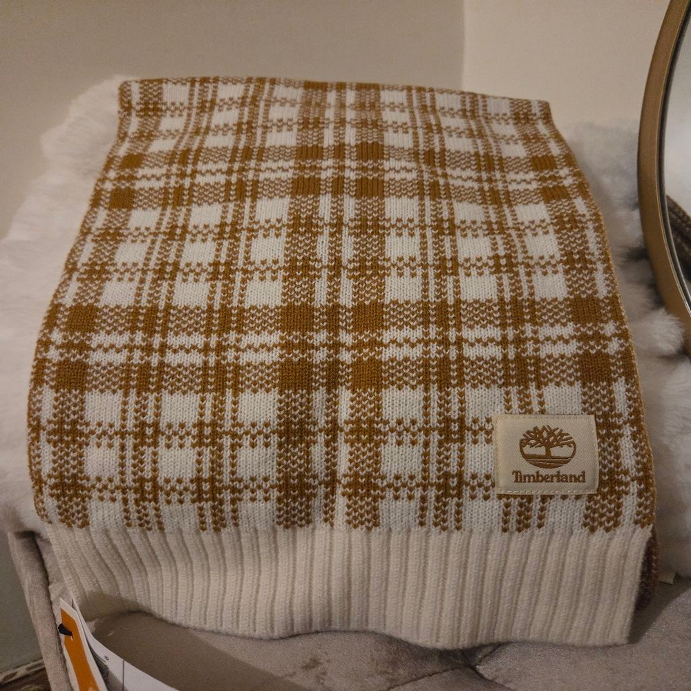 Timberland 100% Acrylic cream and brown plaid scarf - Picture 7 of 12